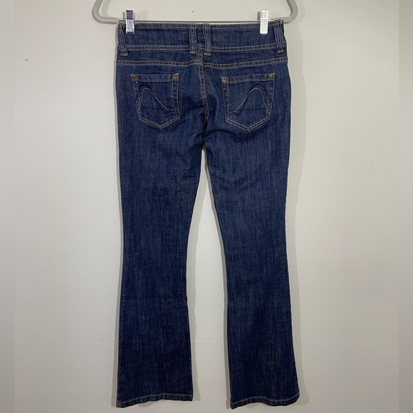 Guess Jeans sz 26 jeans boot cut style in a medium shade - Picture 3 of 14